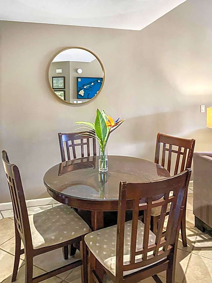 Renovated 2BR at Maui Banyan - Pool, Hot Tub, A/C