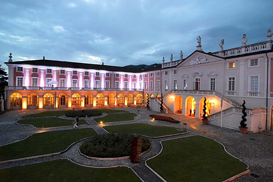 Villa Fenaroli Palace Hotel