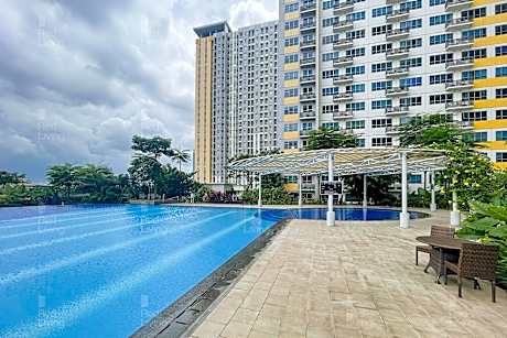 RedLiving Apartemen Springlake Summarecon - Kamarku Tower Azolla