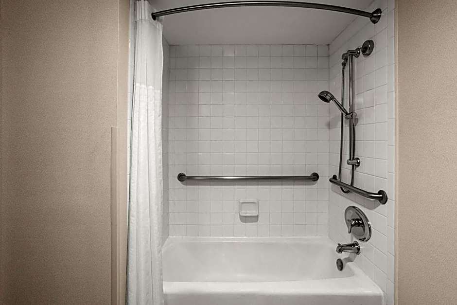 Days Hotel by Wyndham Toms River Jersey Shore