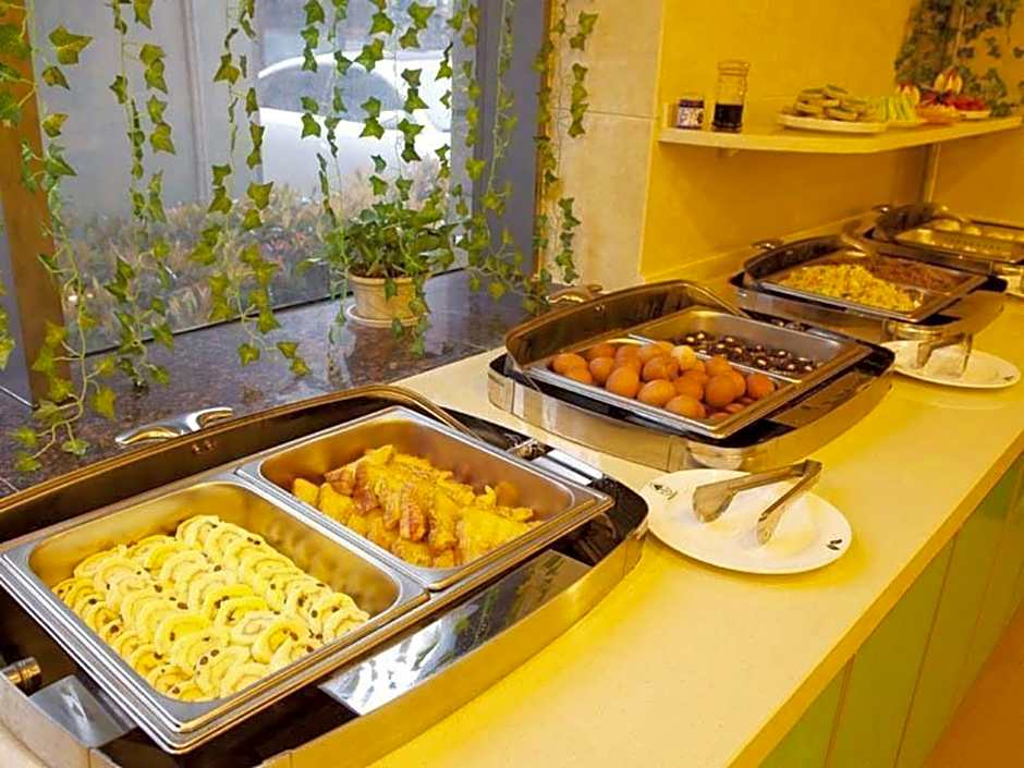 Greentree Inn Anhui Hefei Huangshan Road Business Hotel – Hefei, VA