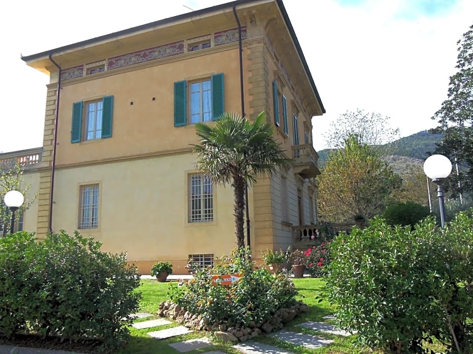 Marta Guest House