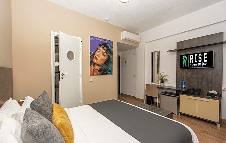Rise Hotel