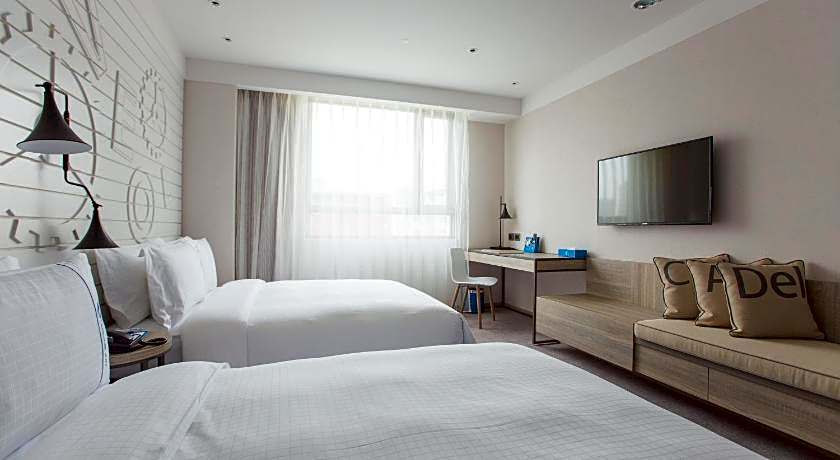 Airline Inn - Kaohsiung Station 