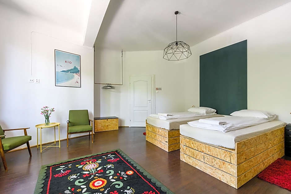 Lull Hostel