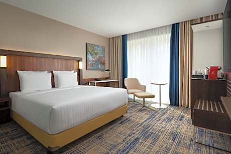 Family suite with 1 King, Sofa bed, City view