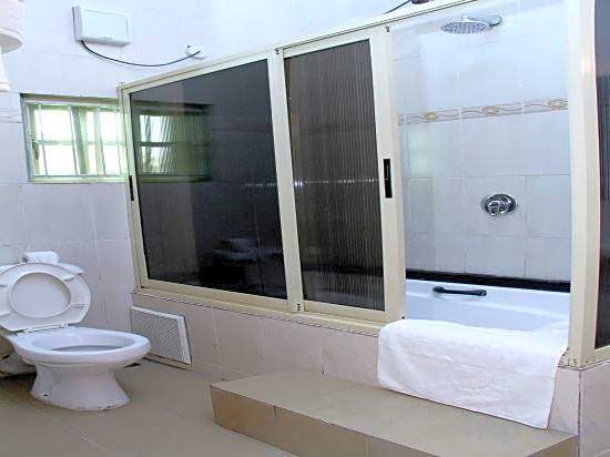 Queensgate Continental 