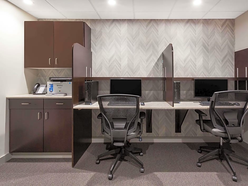 Ramada by Wyndham Grassland