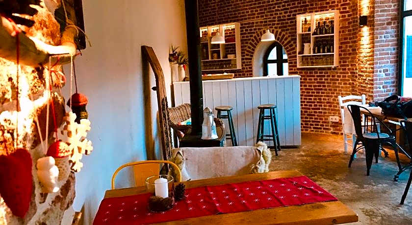 Attalos Suites Hotel