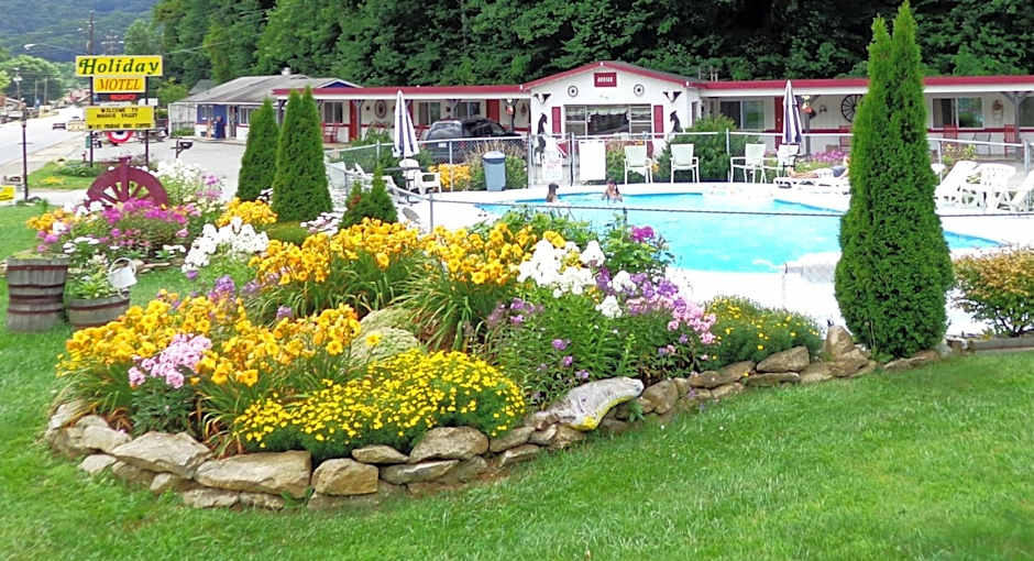 A Holiday Motel - Maggie Valley