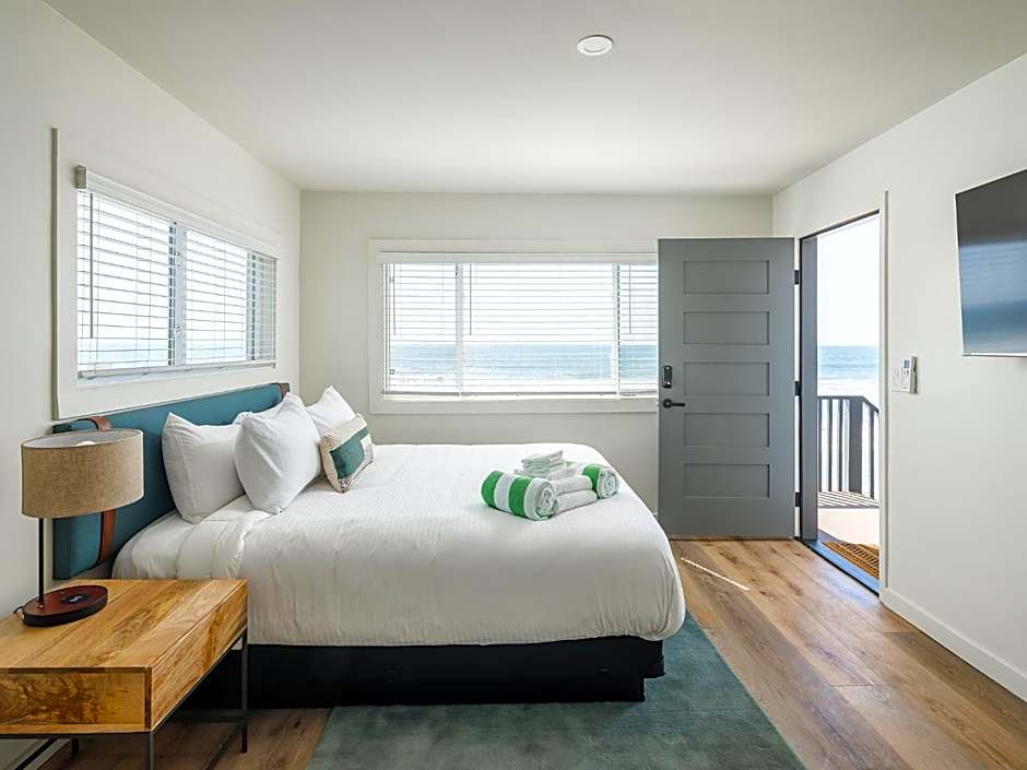 Foto 1 von 7 von Studio 1 King Bed, Ocean front