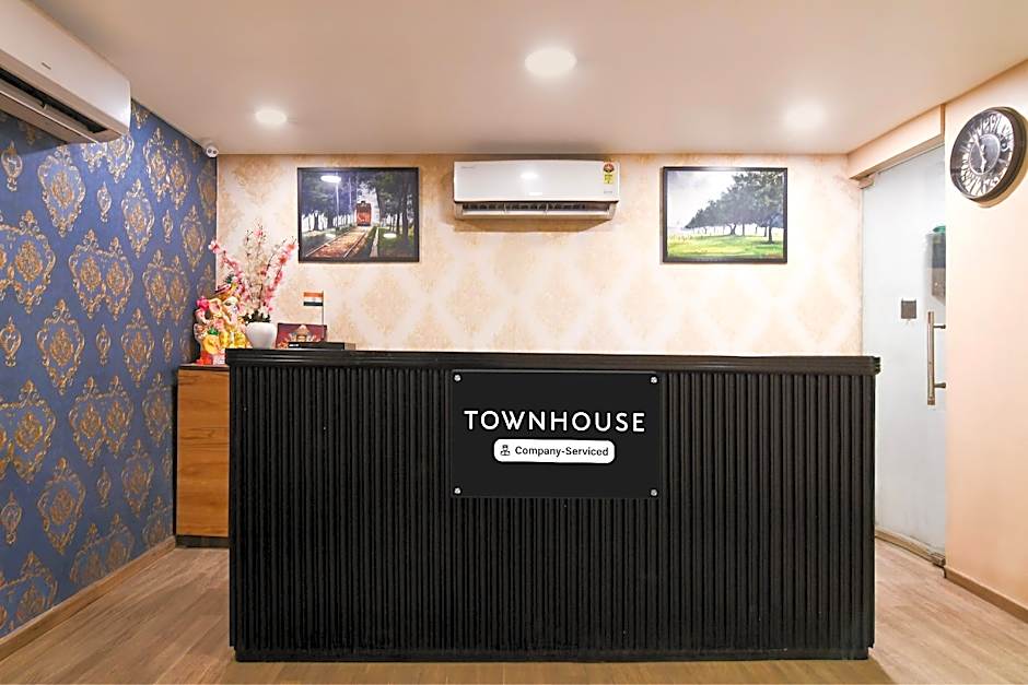 Super Townhouse VIP Road Formerly The Sky