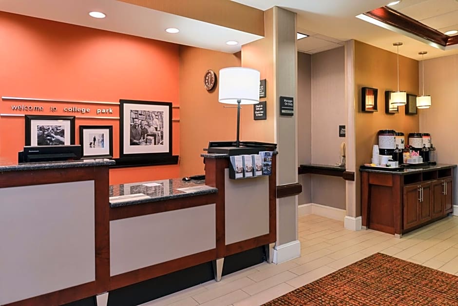 Hampton Inn By Hilton College Park