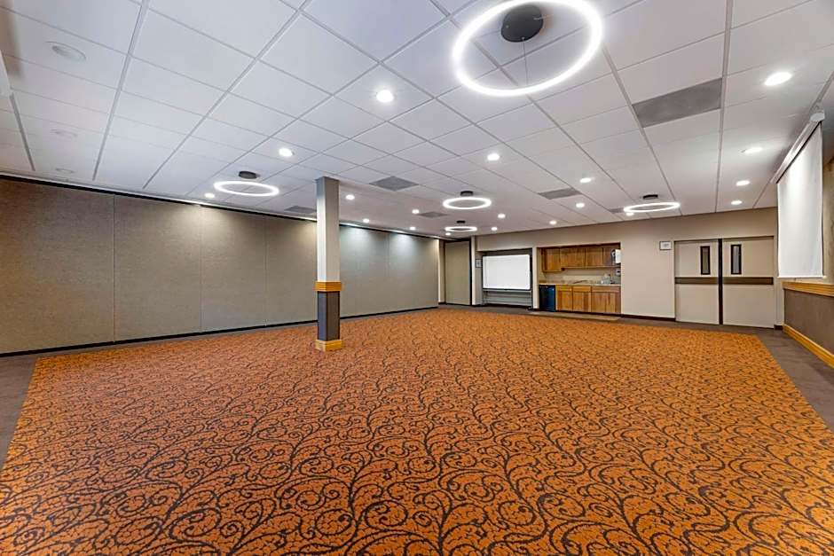 Best Western Plus Mill Creek Inn