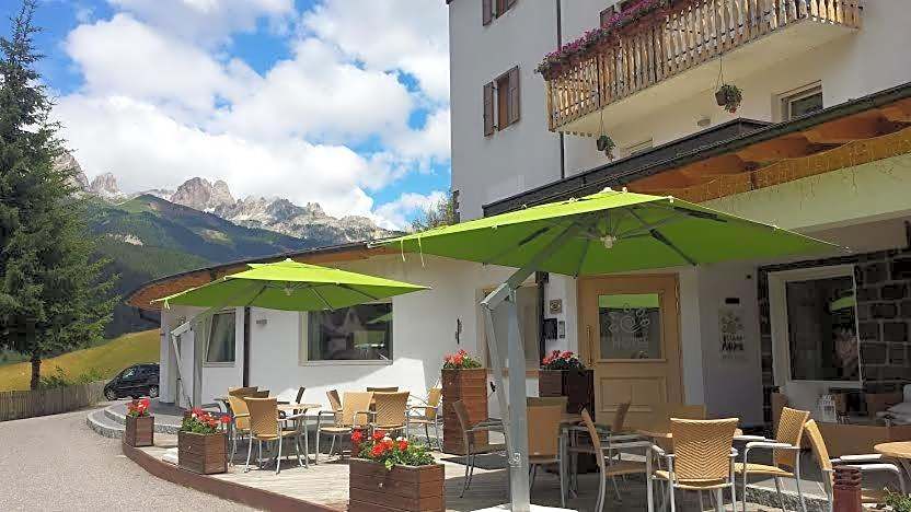 Ciasa Alpina Relax Hotel