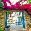 Alacati Asmali Konak Hotel