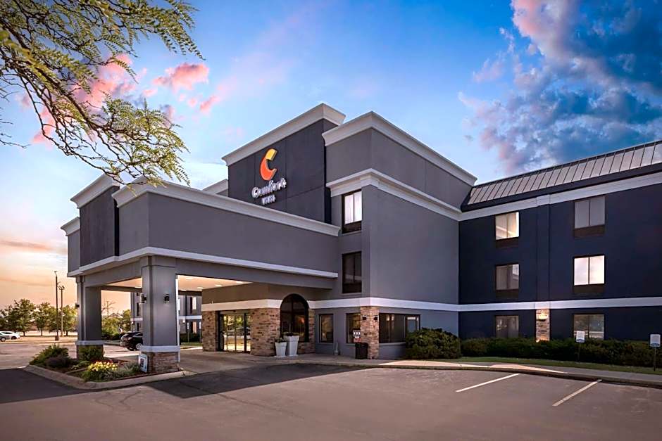 Comfort Inn Bourbonnais Near I-57