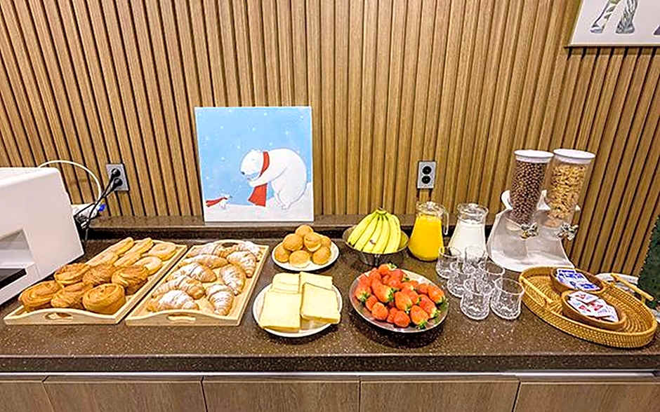 H Avenue Mokpo Peace Plaza branch