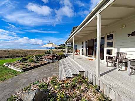 Pakiri Beach Holiday Park