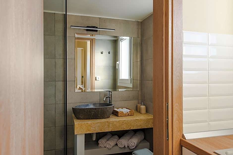 Living Stone Aparthotel