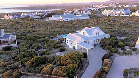 Mollyhawk Beach House