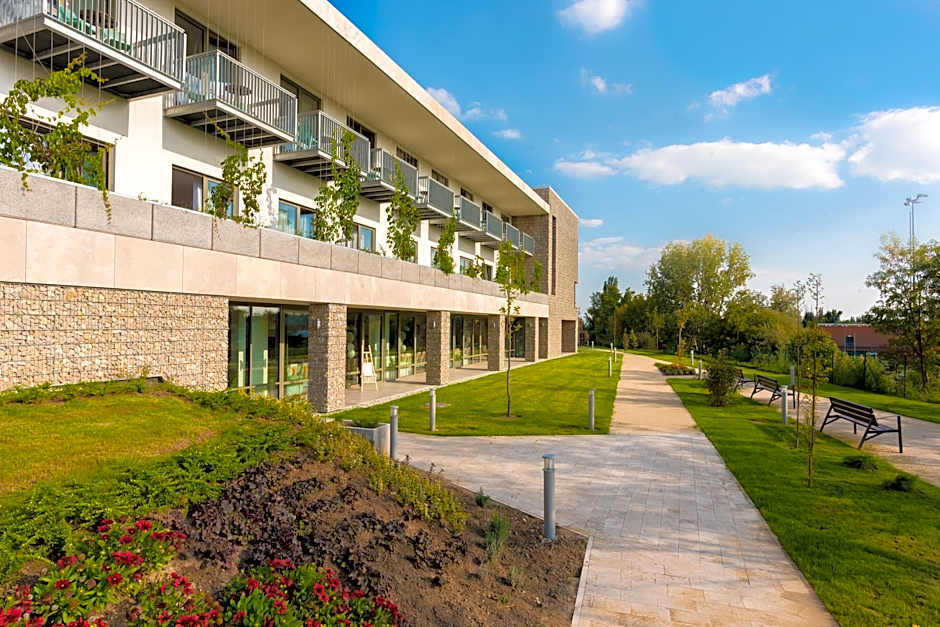 Akademia Hotel**** Balatonfured