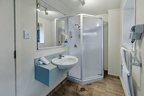 Studio with Hot Tub