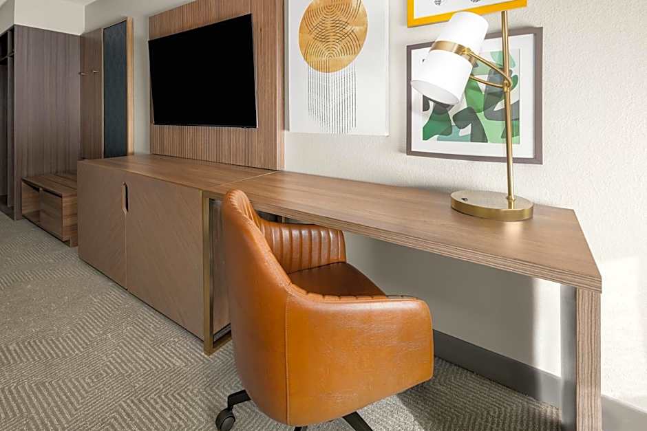 Holiday Inn & Suites Columbia Northeast By IHG