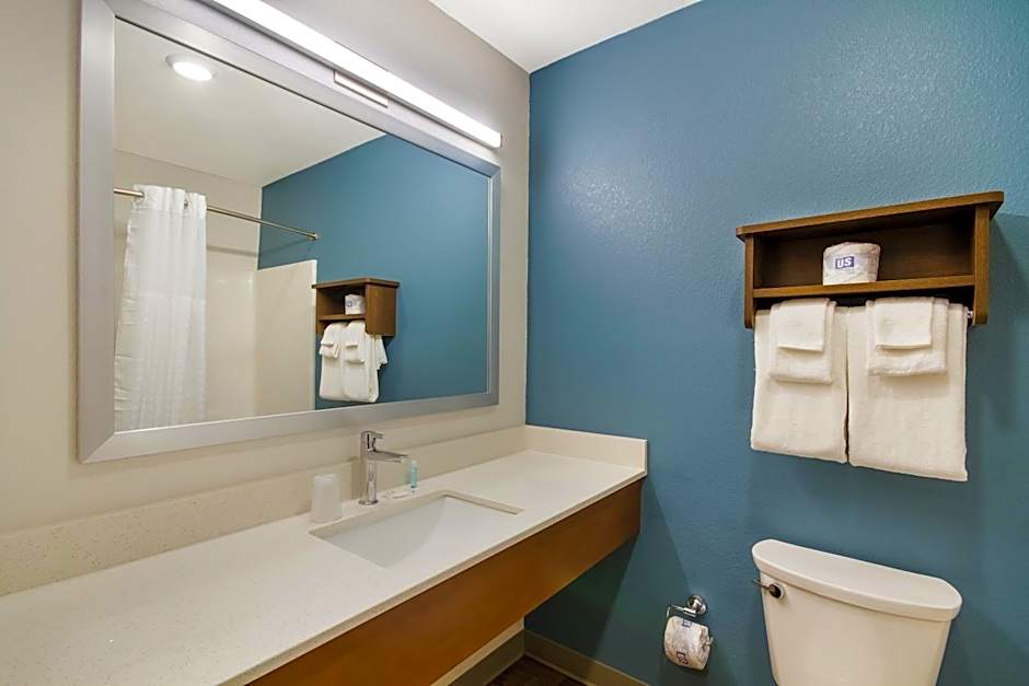 WoodSpring Suites Panama City Beach