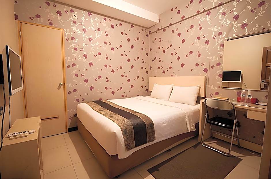 Mine Home Hotel Cihampelas