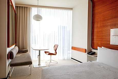 King Room with Roll-In Shower - Disability Access