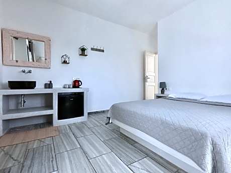 Standard Triple Room with Pool View