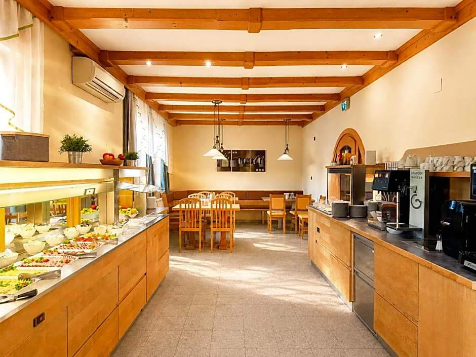 Hotel Schachenwald I Sauna I Aussenpool I Parkplatz