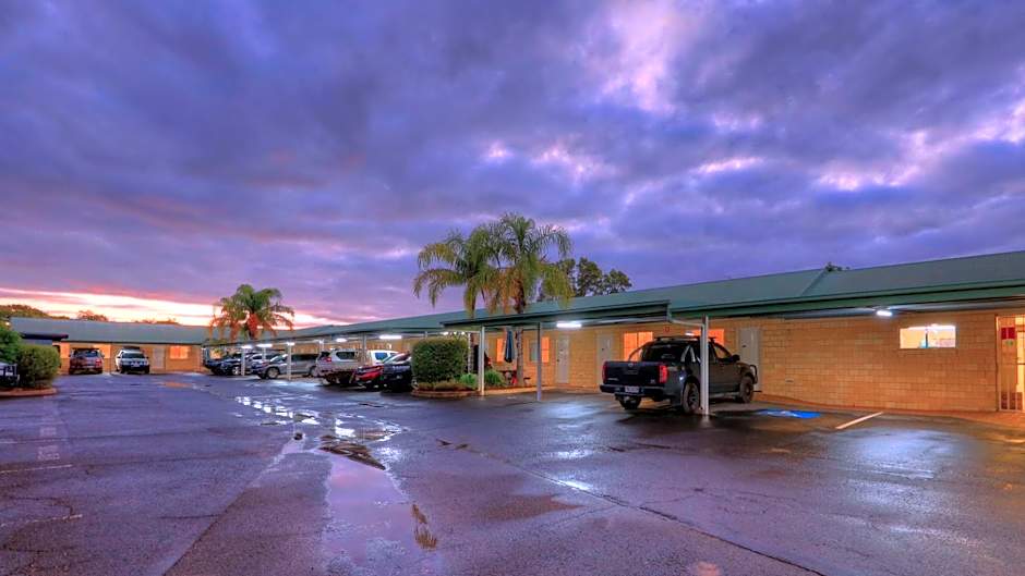 Jacaranda Country Motel