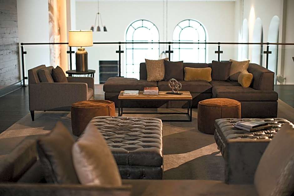 Renaissance by Marriott Allentown Hotel