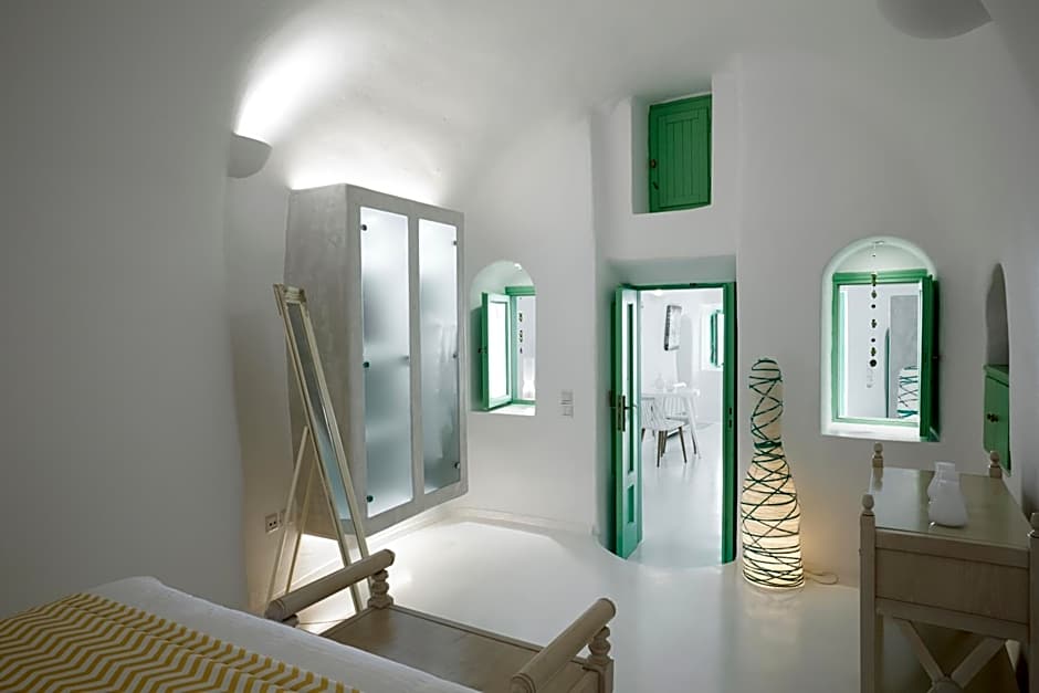 Dreams Luxury Suites