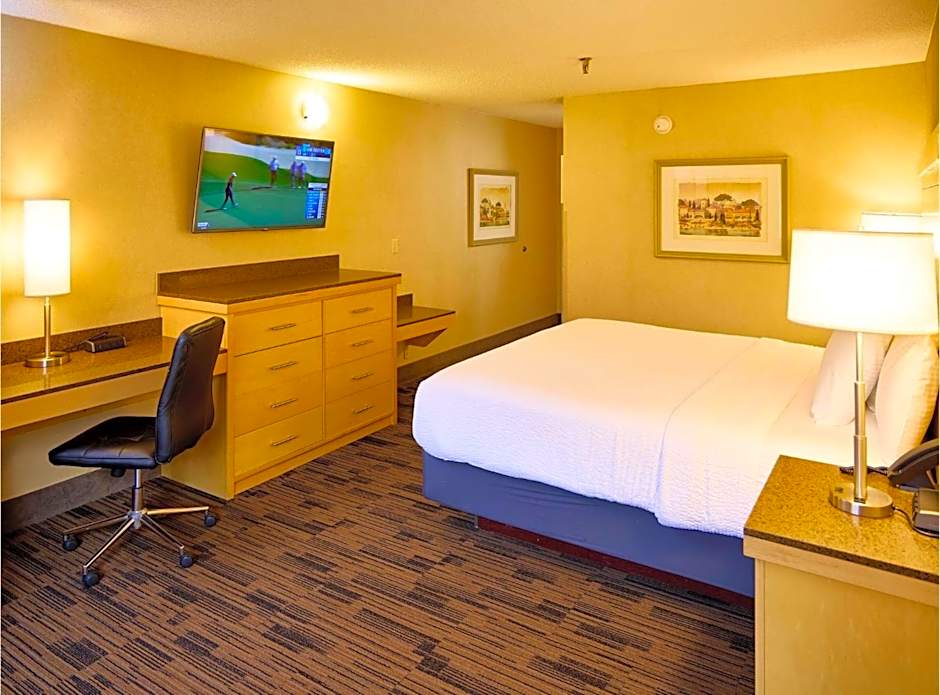 LivINN Hotel Cincinnati / Sharonville Convention Center