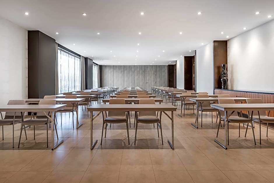 AC Hotel by Marriott Alicante