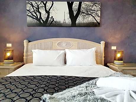 King Room with Spa Bath