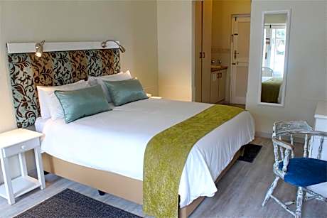 Double Room with Pool View