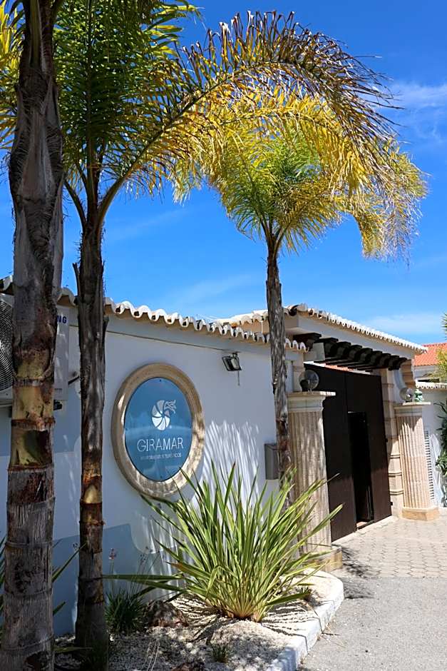 Giramar Apartamentos Turisticos