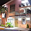Carl's El Padre Motel