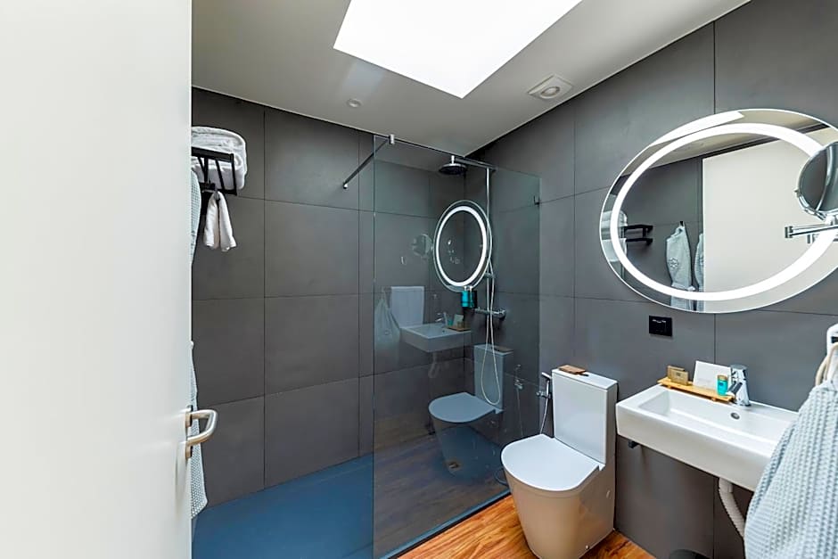 The Shipyard - Angra