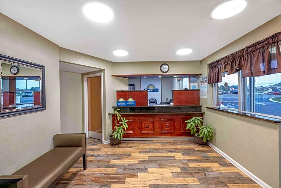 Days Inn by Wyndham Clarksville TN