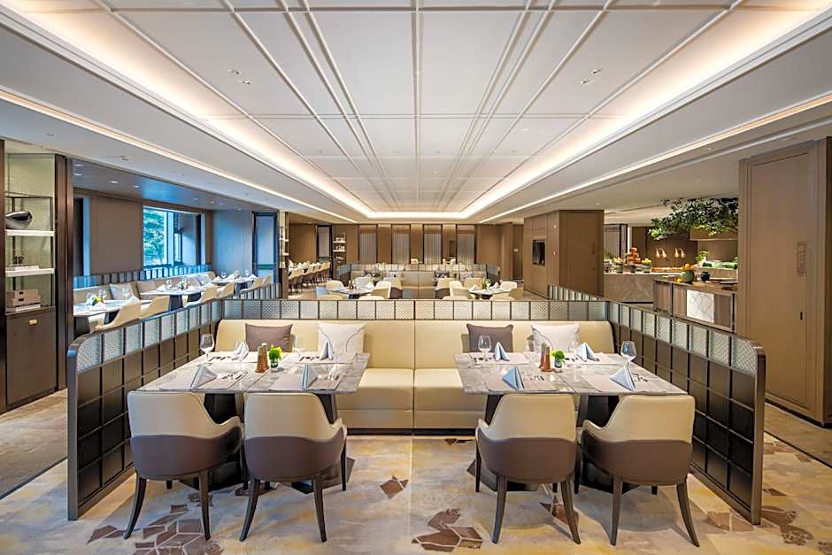 Yuexiu Hotel Guangzhou, Curio Collection by Hilton
