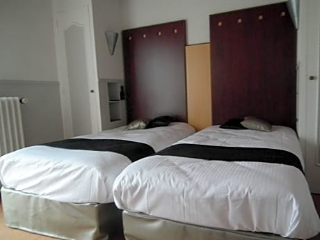 Twin Room with Big Lake View