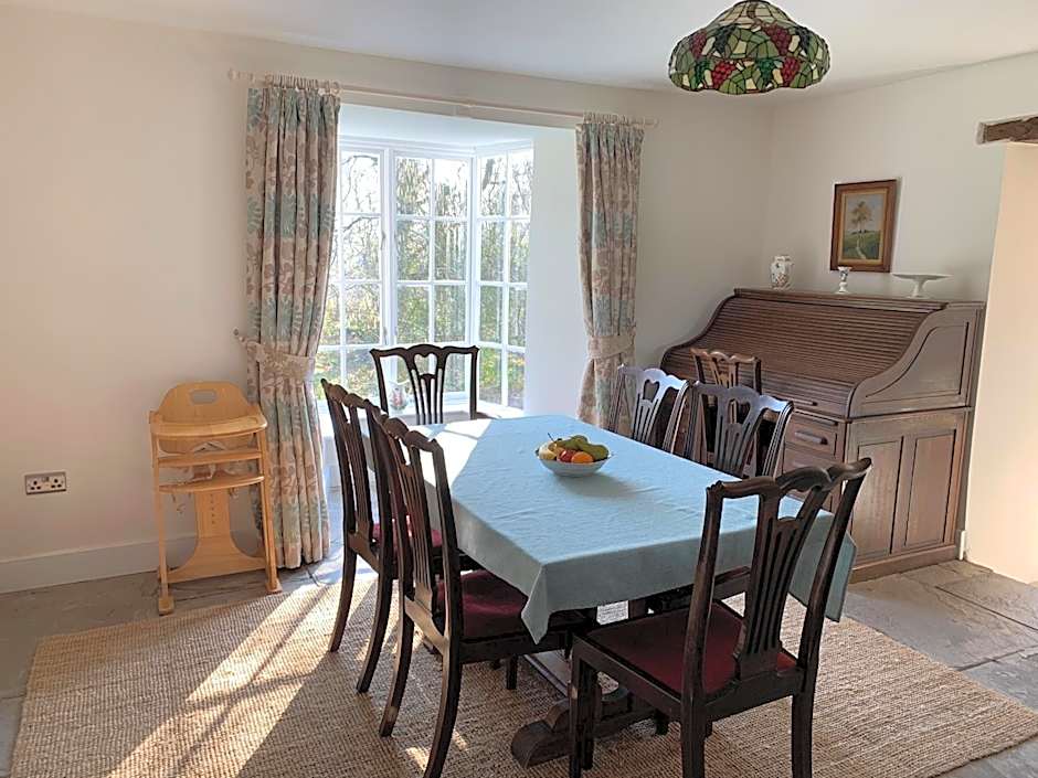 Pontyclerc Farm House Bed and Breakfast