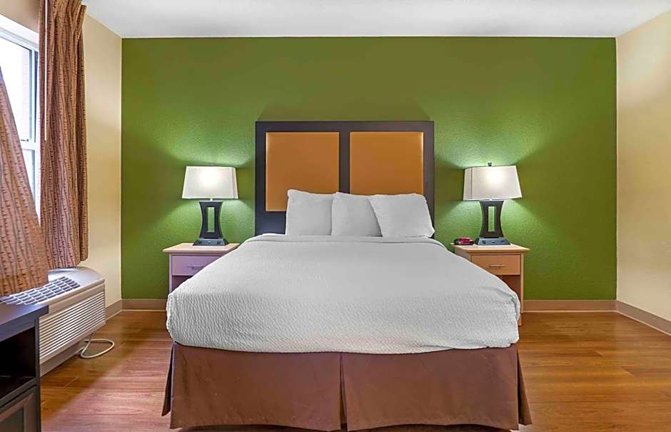 Extended Stay America Suites - Detroit - Novi - Orchard Hill Place