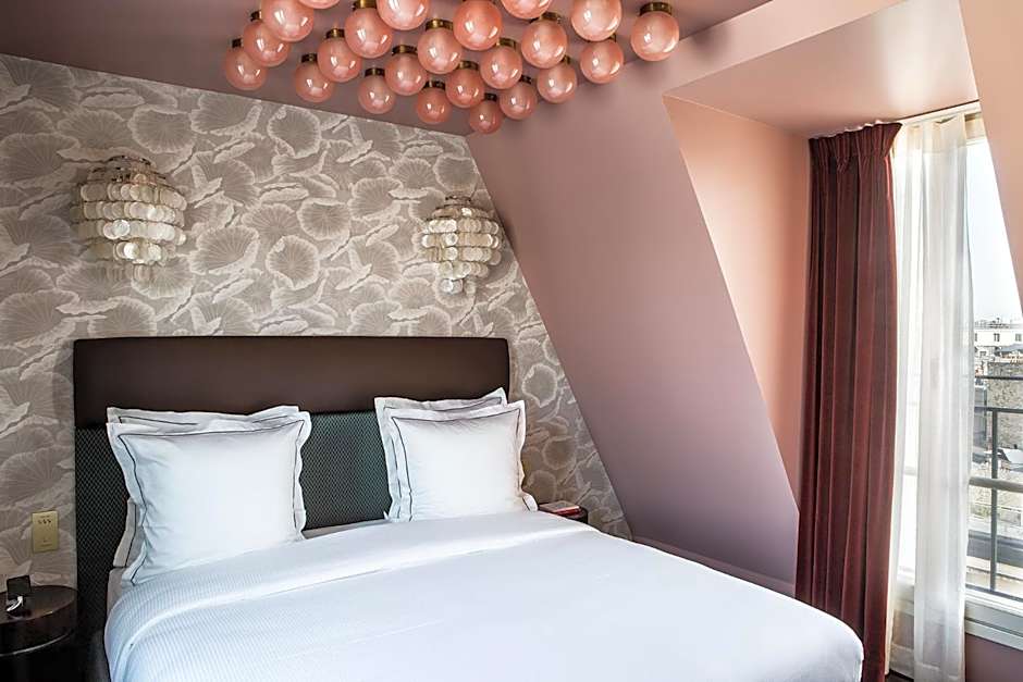 Hotel du Rond-Point des Champs-Elysees - Esprit de France