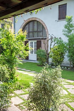 B&B Arco Di Pietra